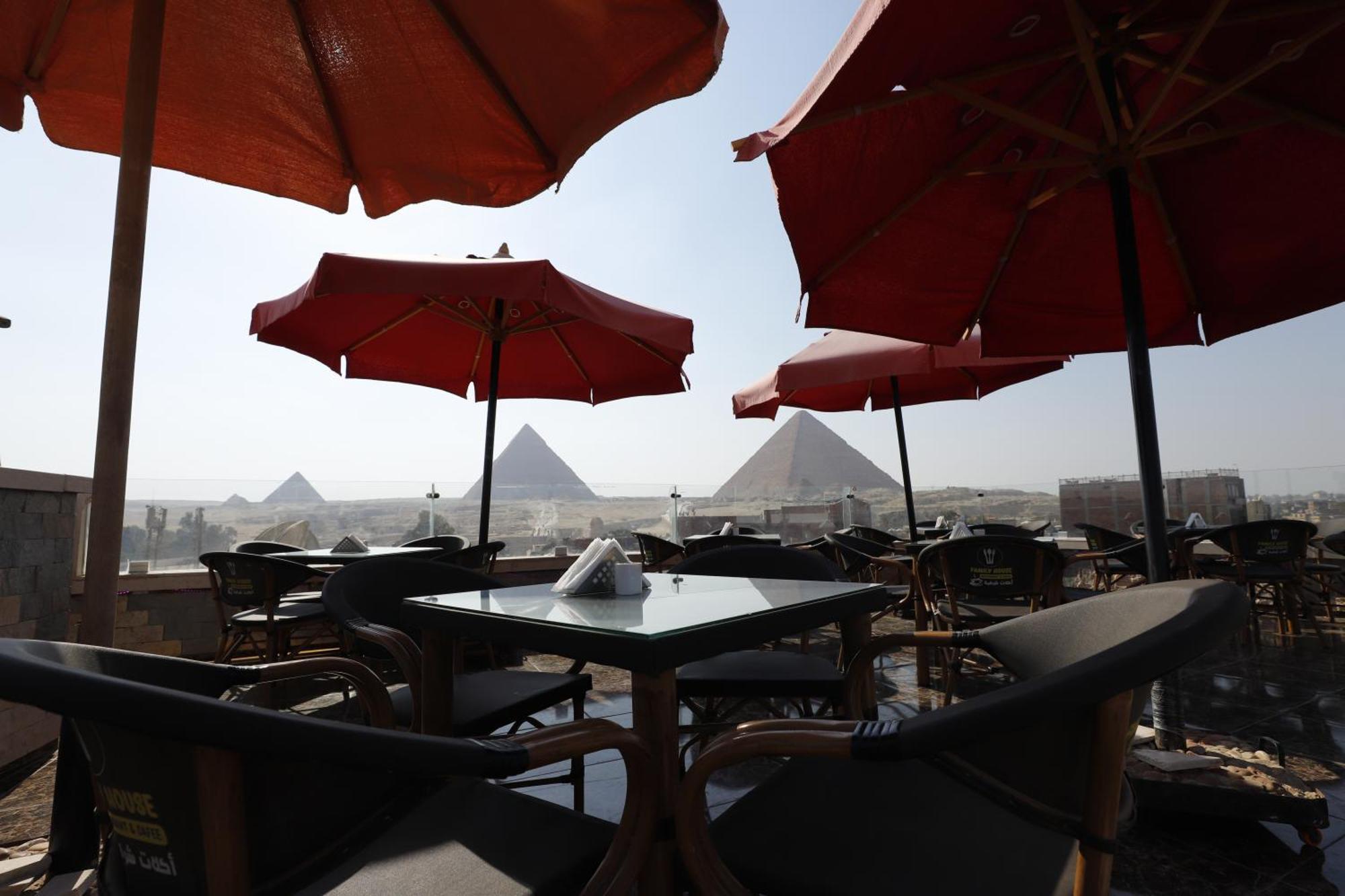 Pyramids Magic