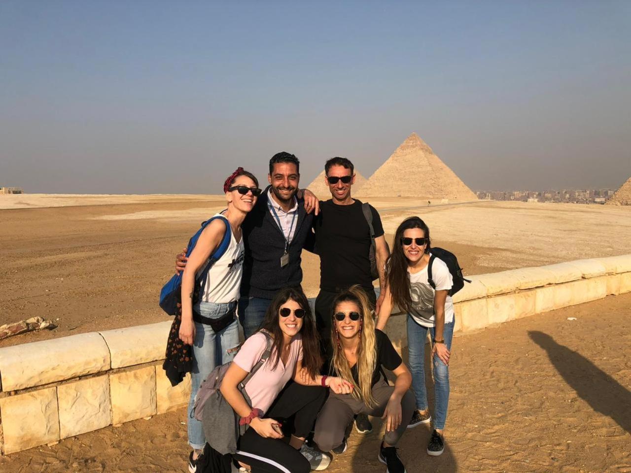 Pyramids Magic 3*