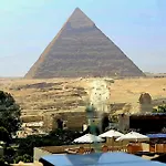 Pyramids Magic Inn