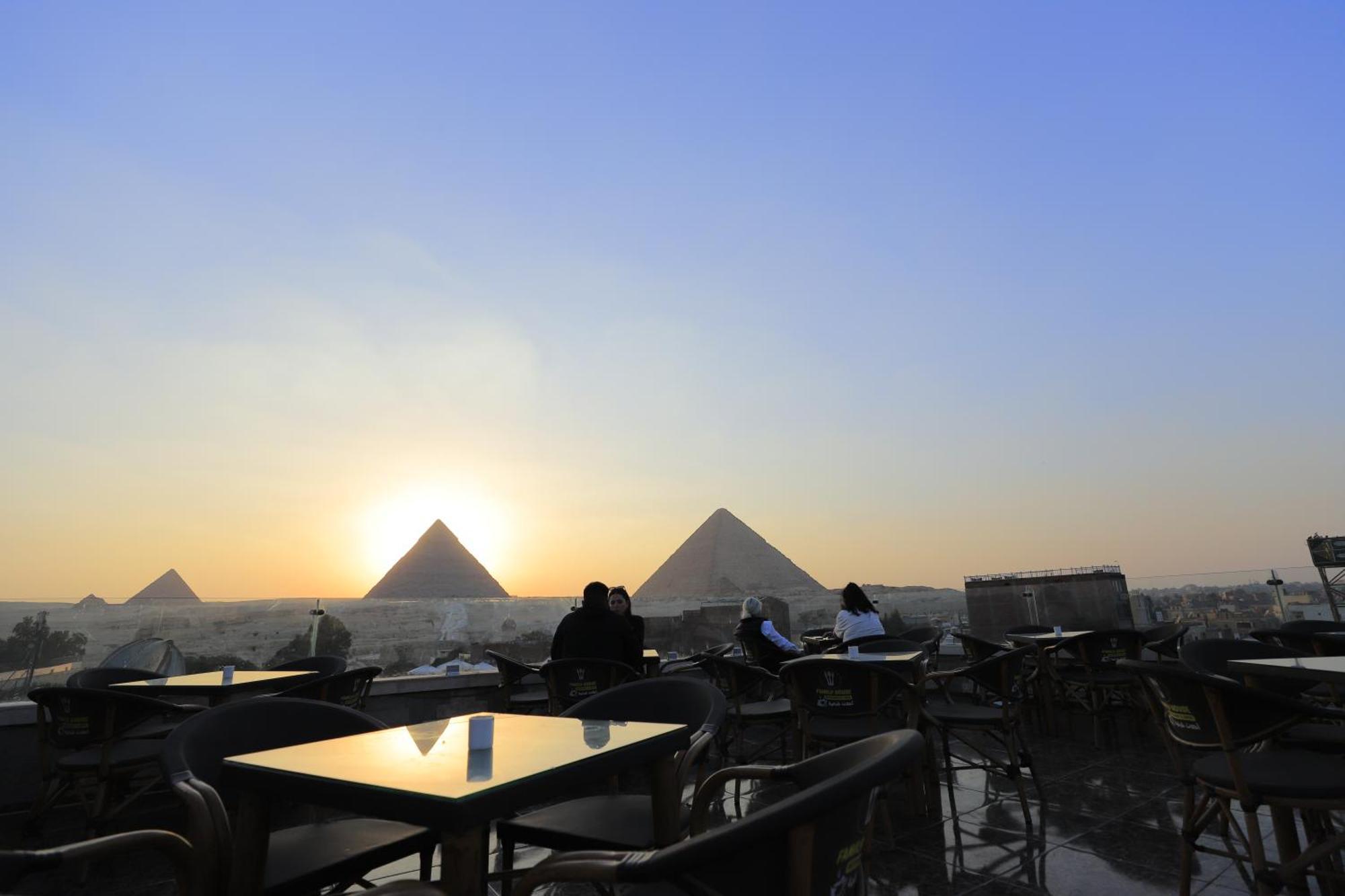 Pyramids Magic Kairo