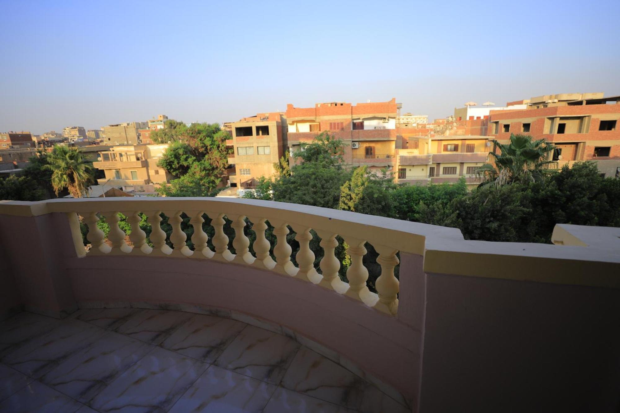 Pyramids Magic 3* Kairo